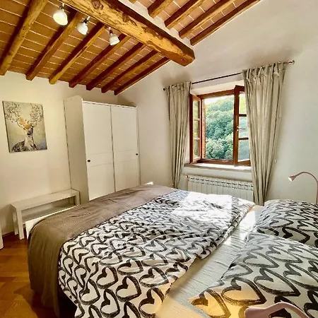 Deadfox Apartamento Sassetta
